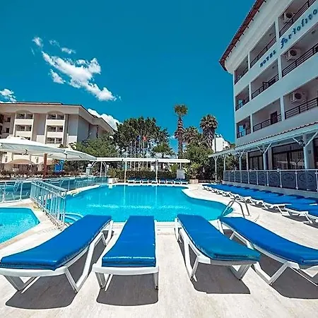 Portofino فندق تورونشْ